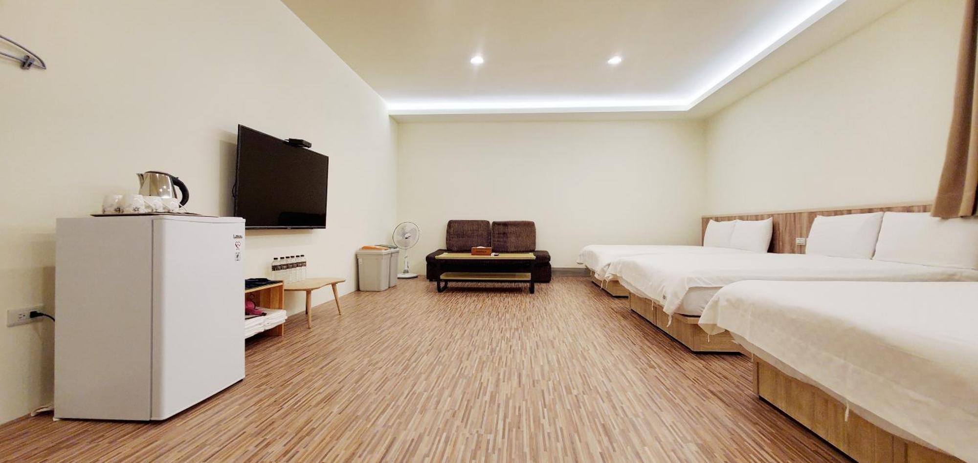 Happiness Yes Inn Luodong Bagian luar foto