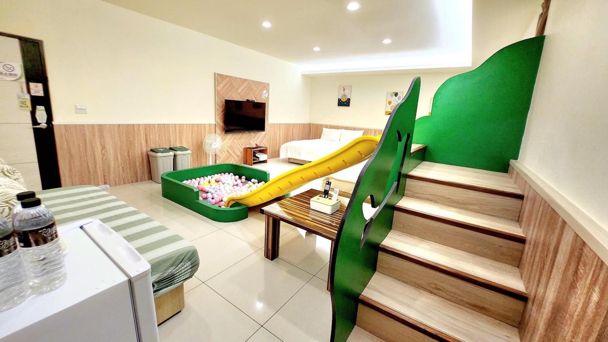 Happiness Yes Inn Luodong Bagian luar foto